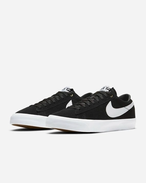 SB Zoom Blazer Low Pro GT Shoes - Black/White-White Nike Football Soccer Shoes