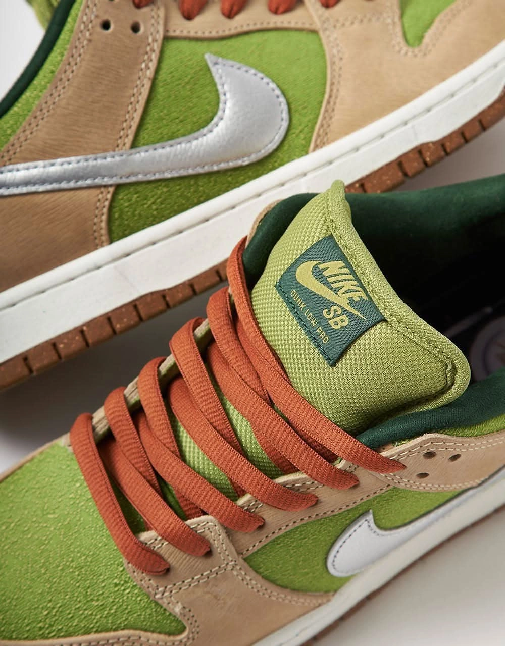 Nike SB 'Escargot' Dunk Low Pro WC Skate Shoes - Sesame/Metallic Silver-Pear-Fir Flat Feet Nike Shoes