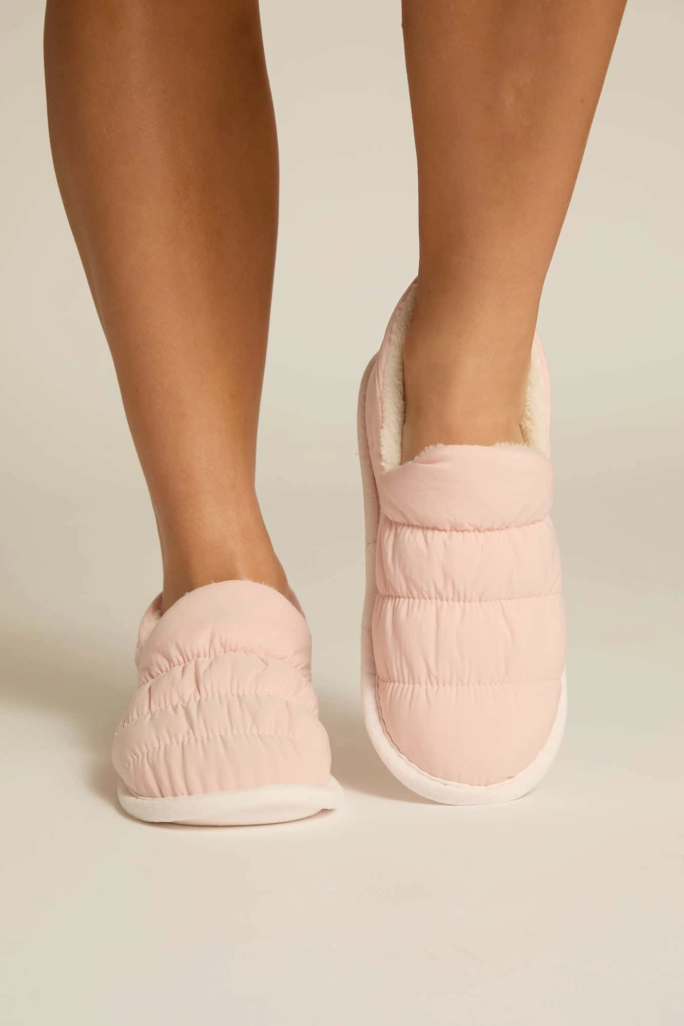 Puffer Footsies Stink Slippers