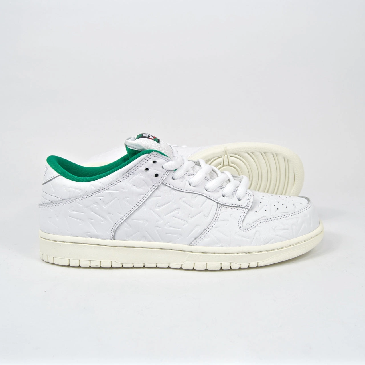 Nike Stefan Janoski Shoe Nike SB - Ben G Dunk Low Pro QS Shoes - White / Lucid Green / Sail