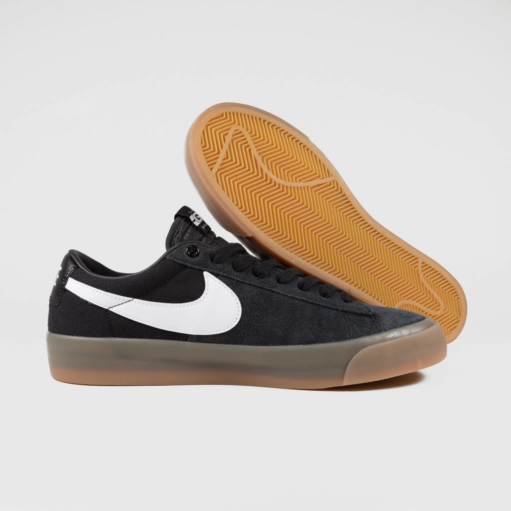 High Top Skate Shoes Nike Nike SB - GT Blazer Low Shoes - Black / White / Gum