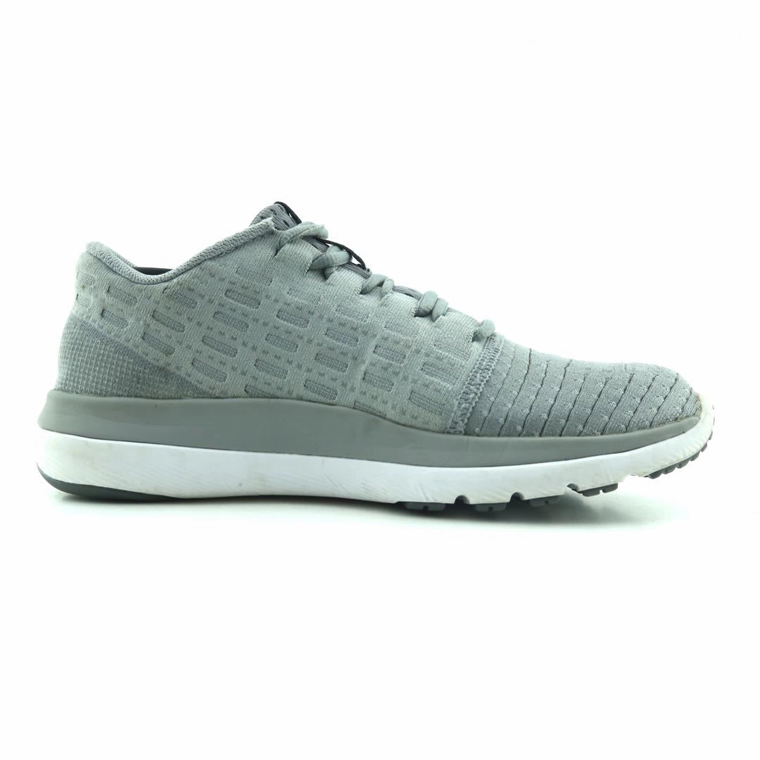 UNDER ARMOUR CHARGED LIGHTNING 2 TONED On Running Shoes Trail