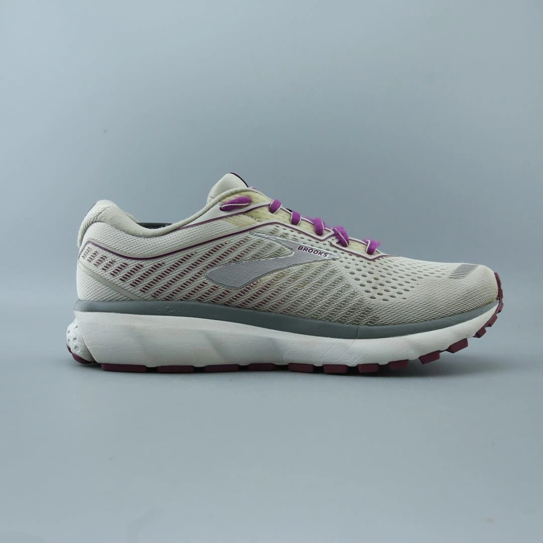 Shoes That Track Running BROOKS GHOST 12