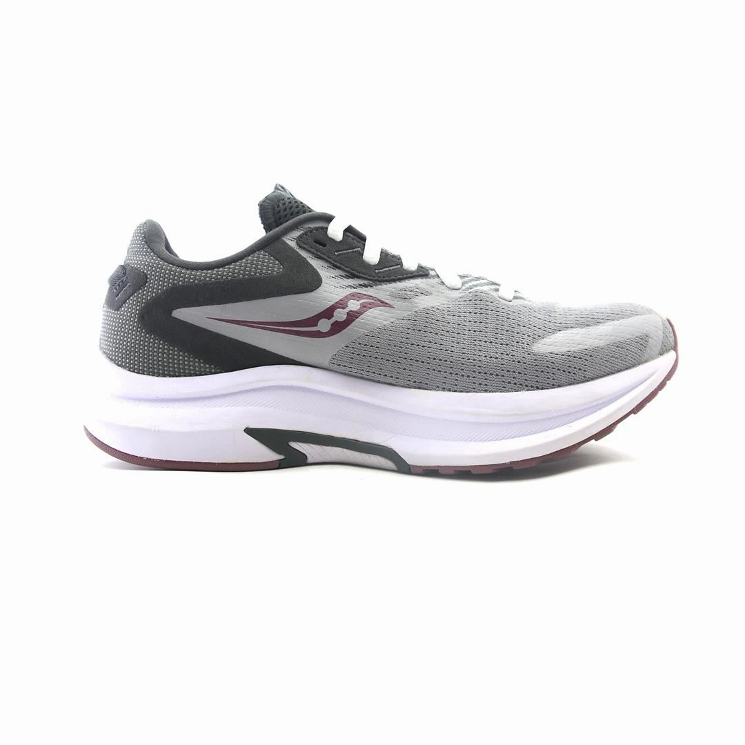 SAUCONY AXON 2 Volleyball Shoes Size 3