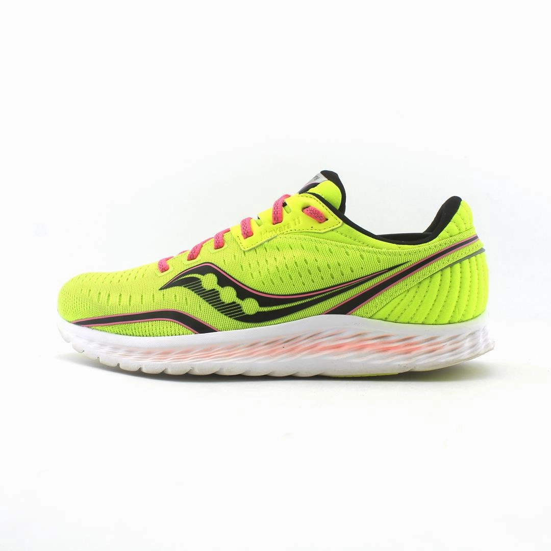 Top Volleyball Shoes 2025 SAUCONY KINVARA 11