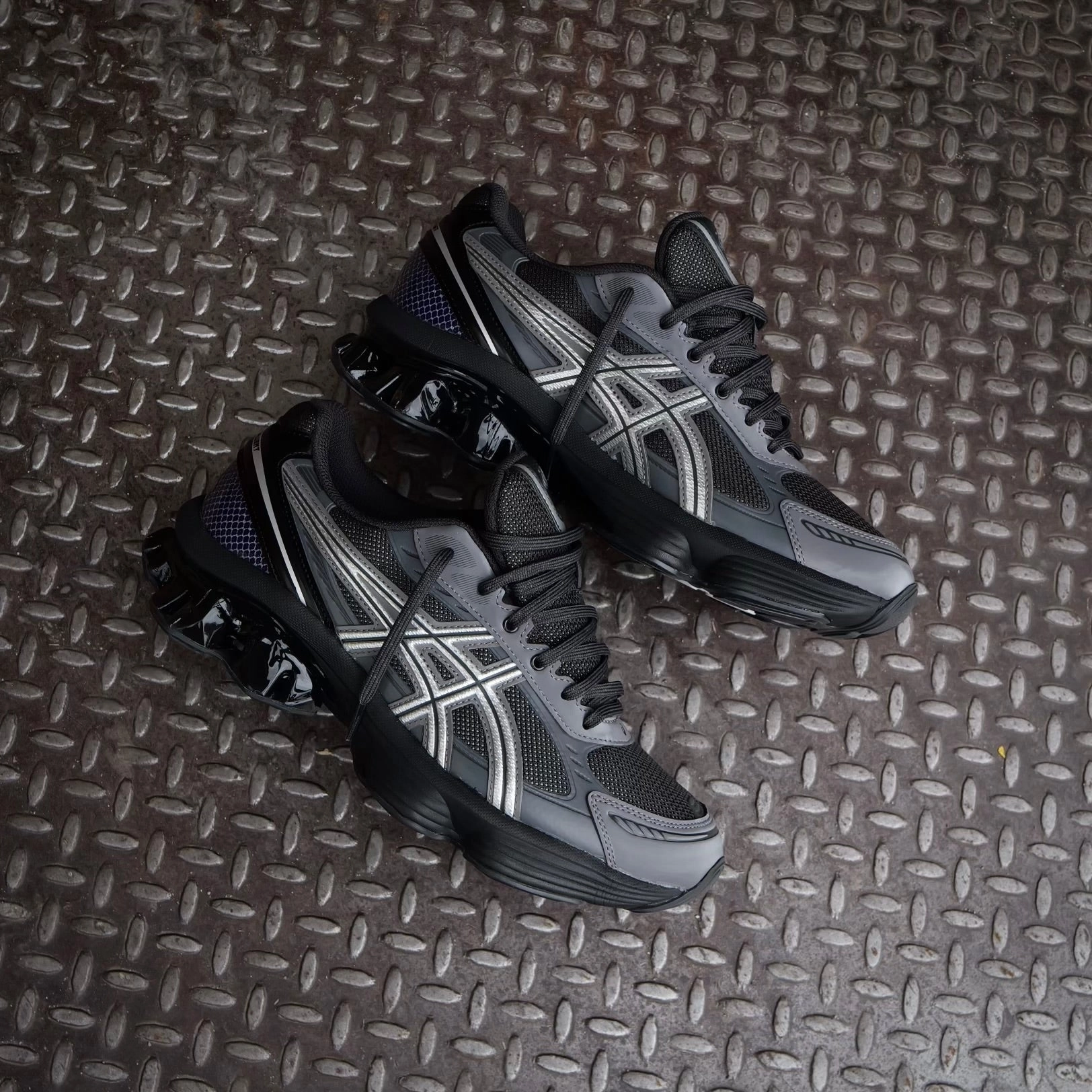 Asics Rocket Volleyball Shoes Mens Asics Gel-Kinetic Fluent (Graphite Grey/Pure Silver)