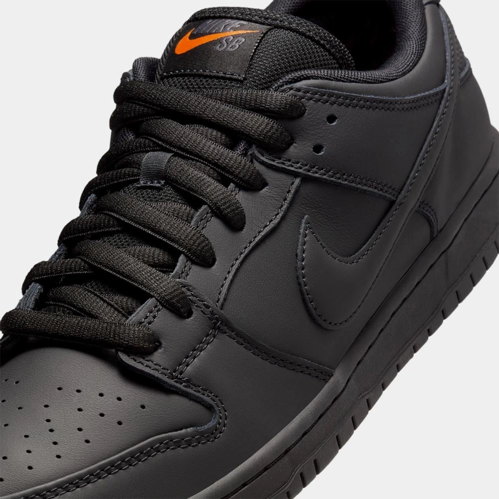 Nike SB - 'Orange Label' Dunk Low Pro Shoes - Black / Black - Black - Black Arkansas Nike Shoes