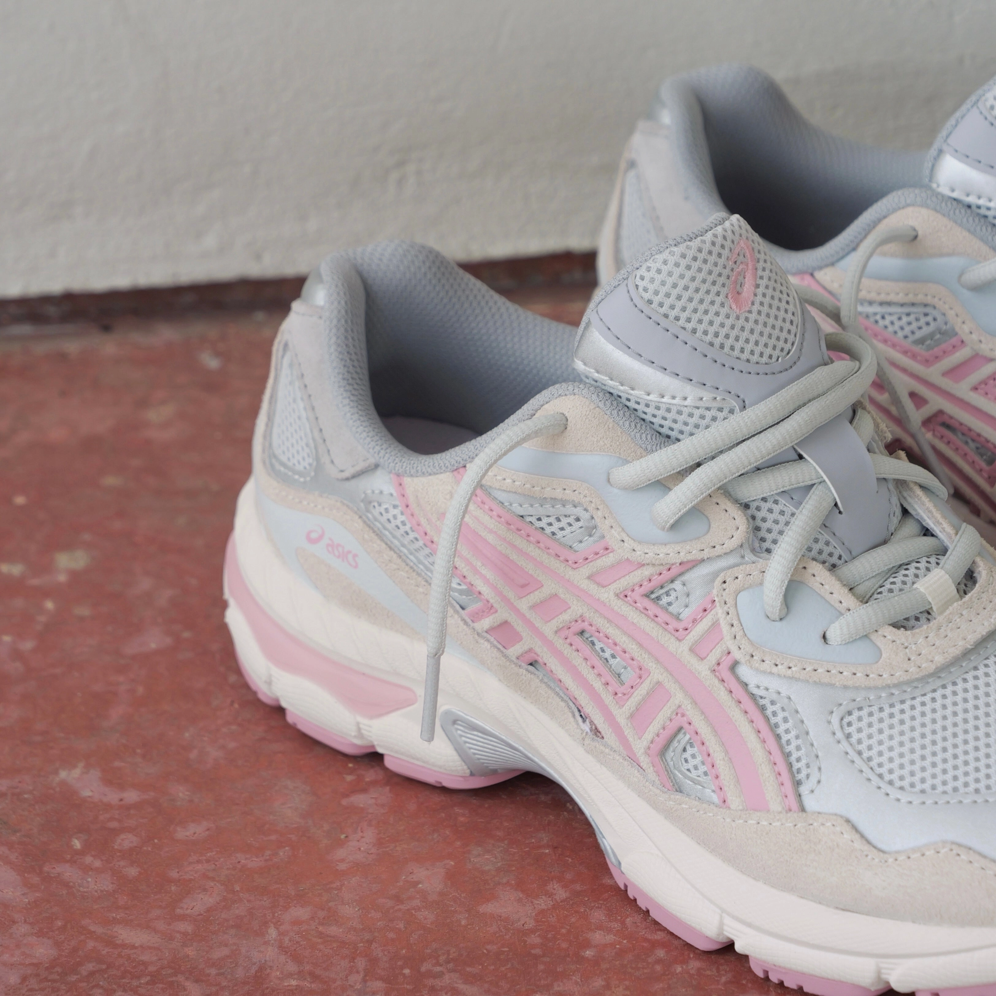 Voltaic Evo Running Shoe Asics Gel-Nyc Grade School (Glacier Grey/Coneflower)