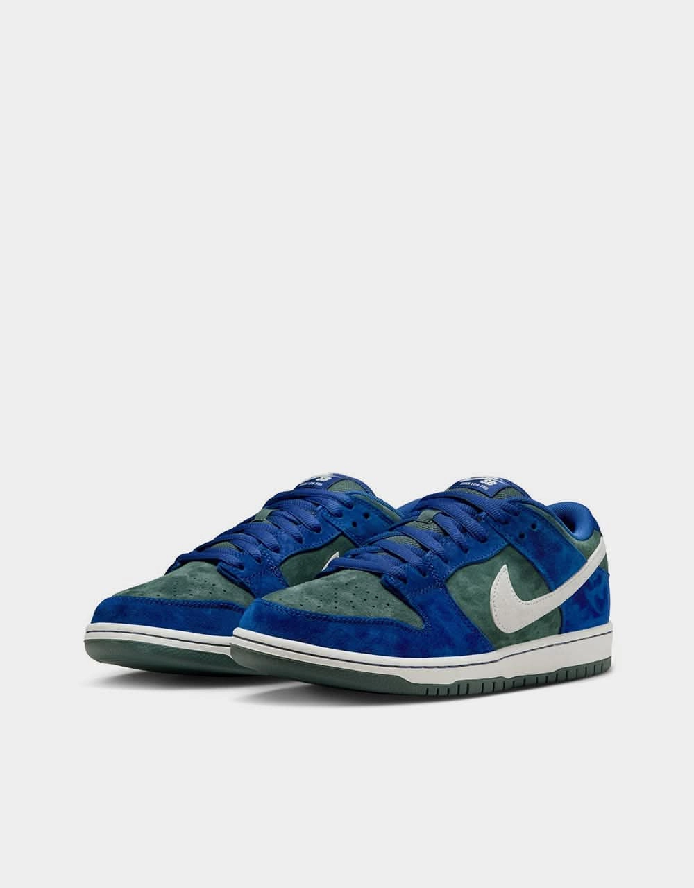 Nike SB 'Wildcard' Dunk Low Pro Skate Shoes - Dark Green/Blue/White Nike React Gato Indoor Shoes Soccer