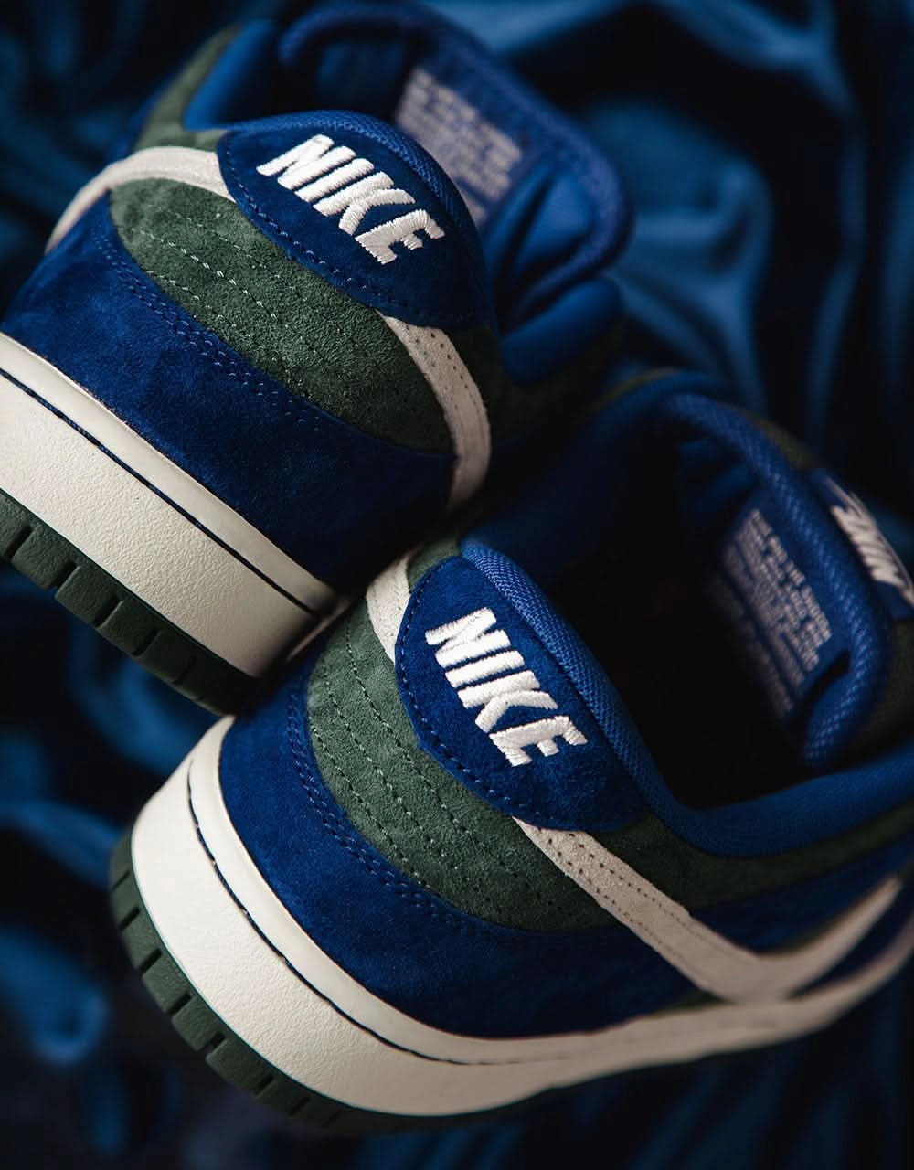 Nike SB 'Wildcard' Dunk Low Pro Skate Shoes - Dark Green/Blue/White Nike Air Jordan Low Golf Shoes