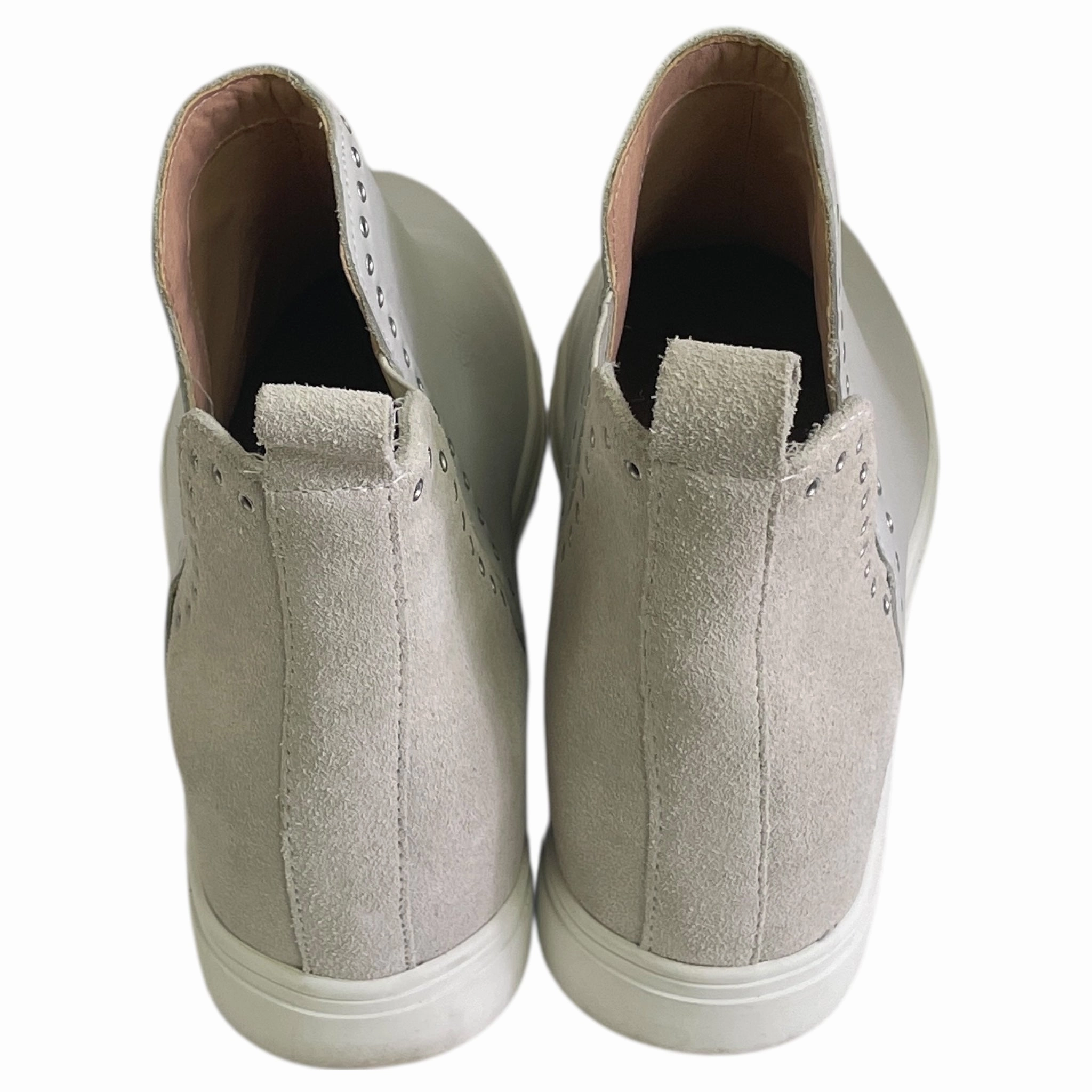 Shoes Flats By Chelsea And Violet In Grey, Size:7.5 Flora Smooth Chelsea Boots