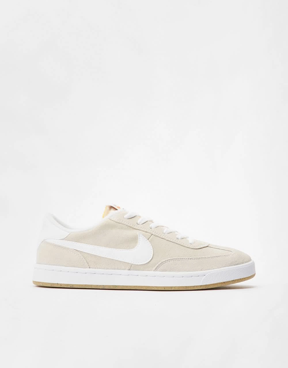 Nike Puerto Rico Shoes Nike SB FC Classic Low Skate Shoes - Summit White/Summit White-White
