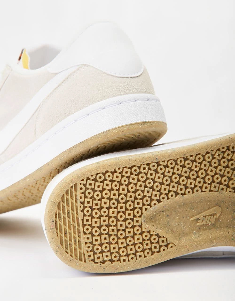 Nike SB FC Classic Low Skate Shoes - Summit White/Summit White-White Nike Shoe With Air On The Side