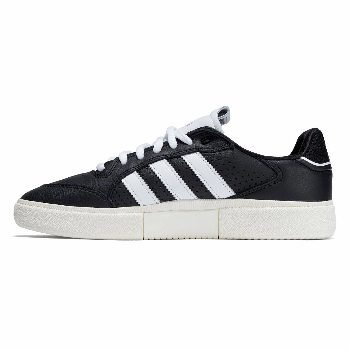 Adidas Tyshawn Low Shoes - Core Black/Ftwr White/Core White Andy Skate