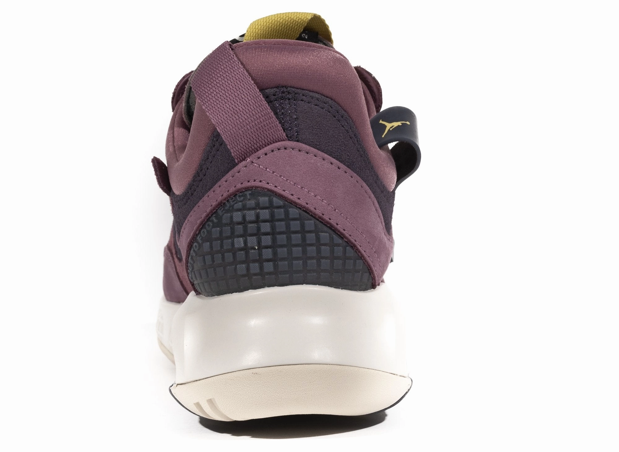 Women's Jordan MA2 Wave Claw Badminton Shoes