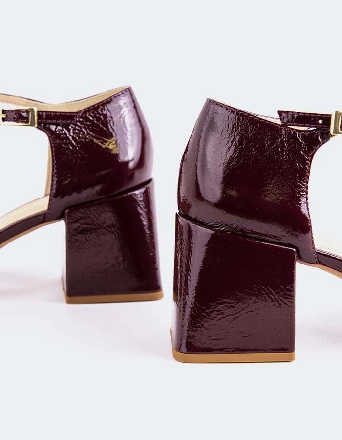 Parenna Burgundy Naplack Outfits With Leggings And Ankle Boots