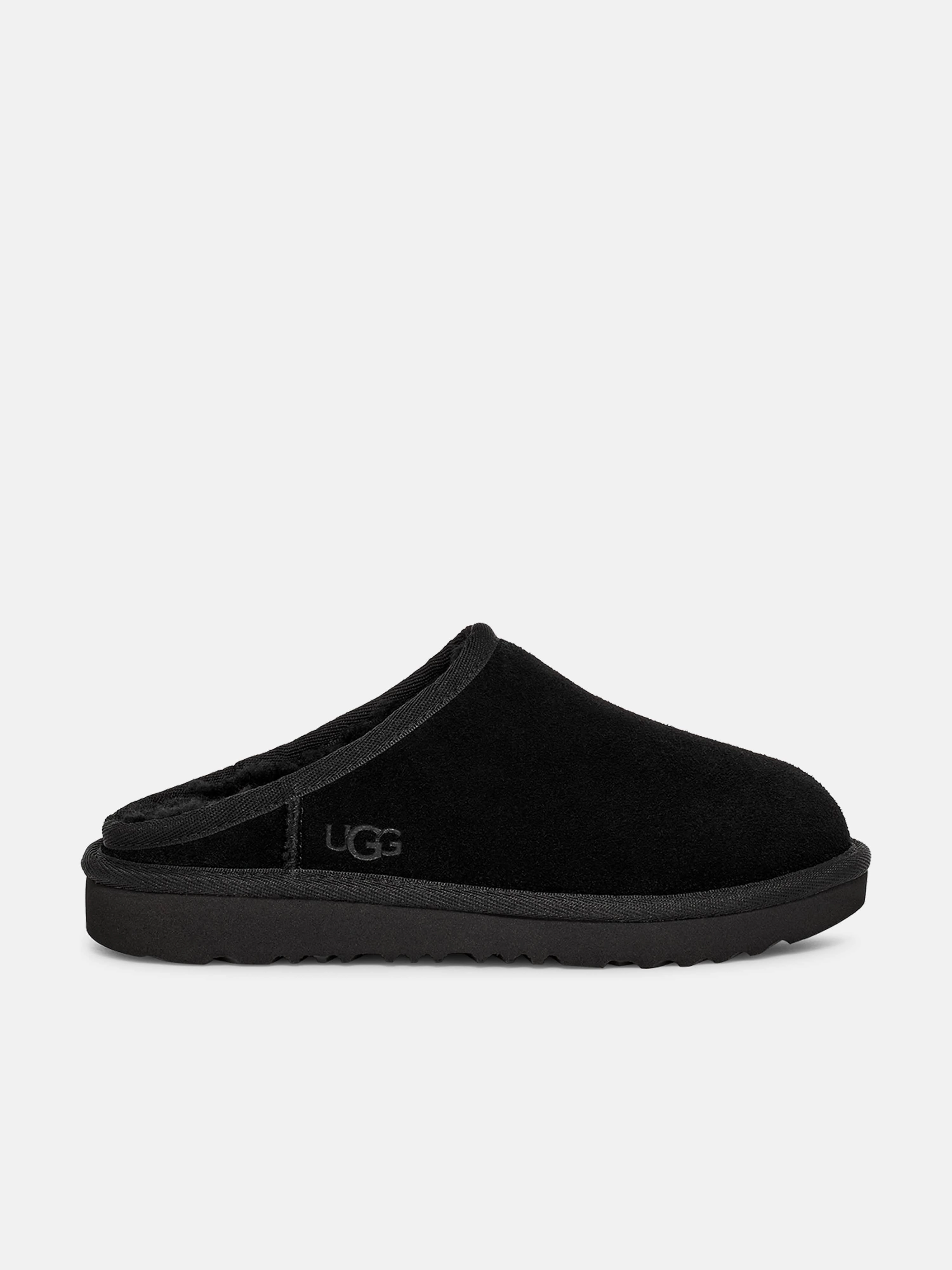 UGG Kids Classic Slip-On in Black Heart Slippers