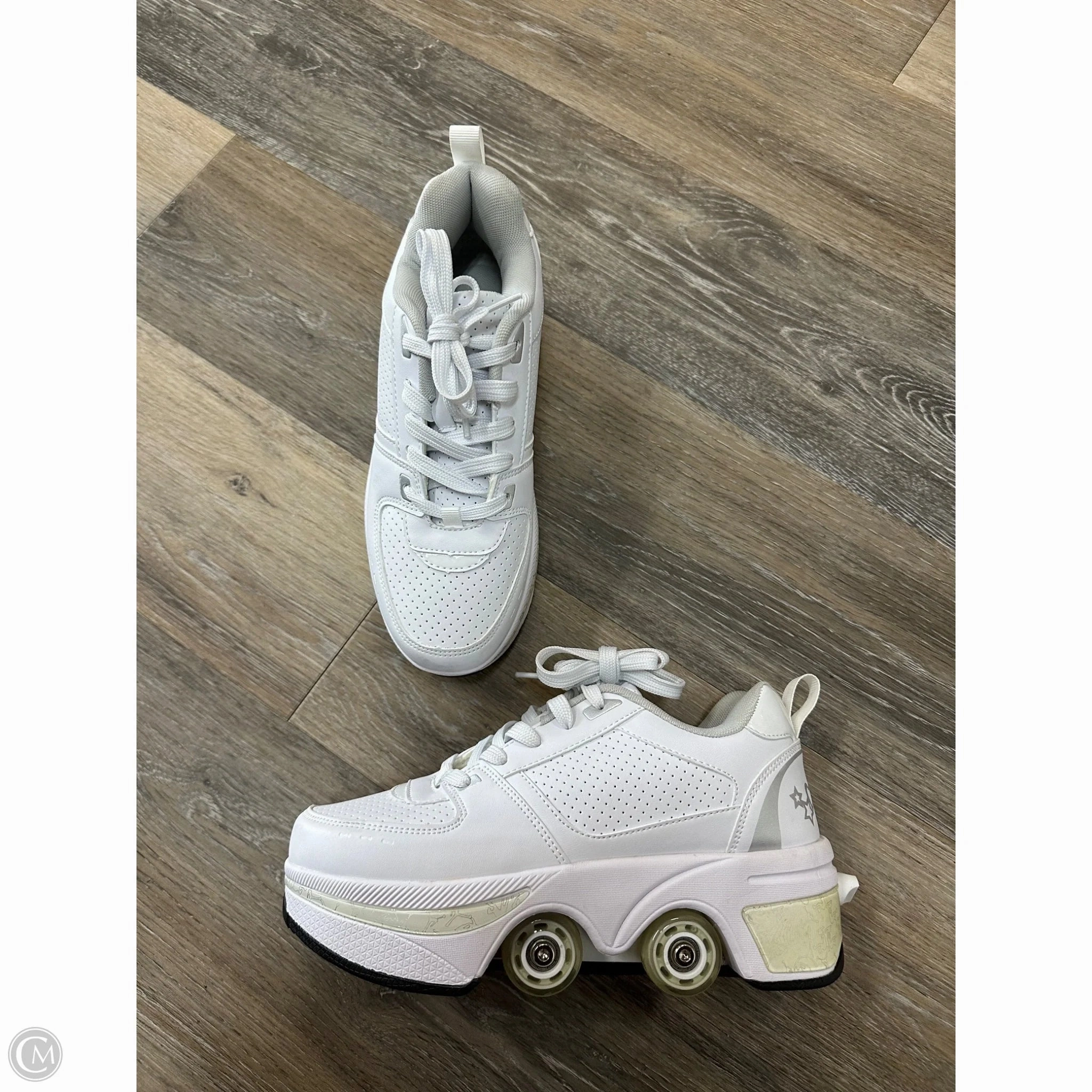 Shoes Athletic By Roller Skate Sneakers In White, Size: 7.5 Vegan Skate Shoes 2024