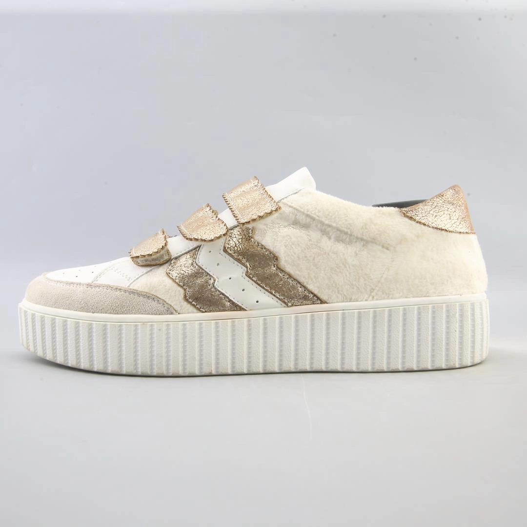 Volleyball Shoes Reviews CL11 CHIESA