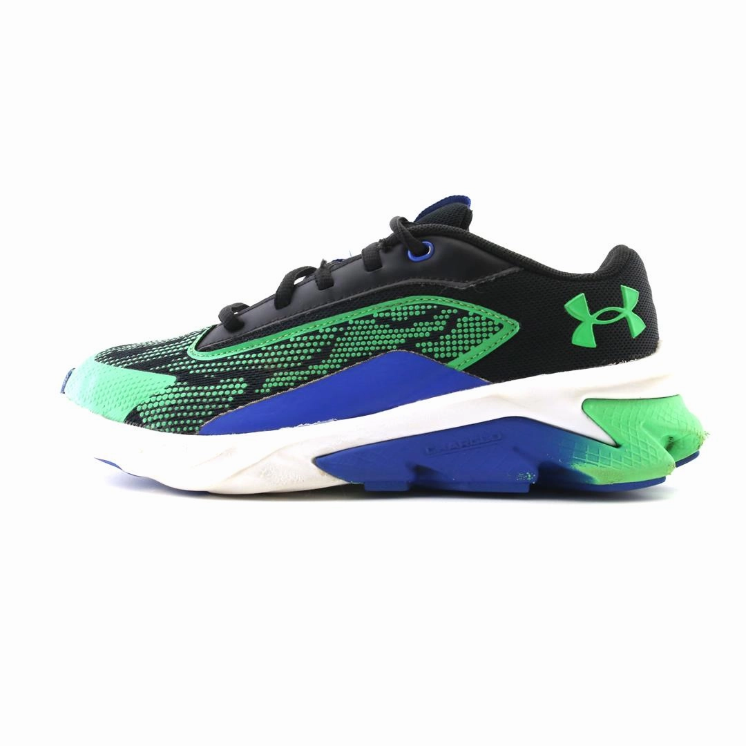 UNDER ARMOUR SCRAMJET HYPERSONIC 9.6 Best Badminton Shoes