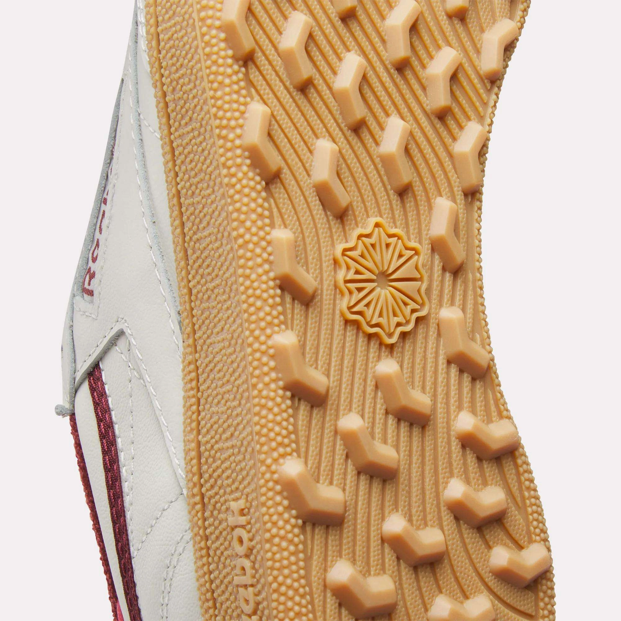 Red Golf Women's Club C Golf Shoes